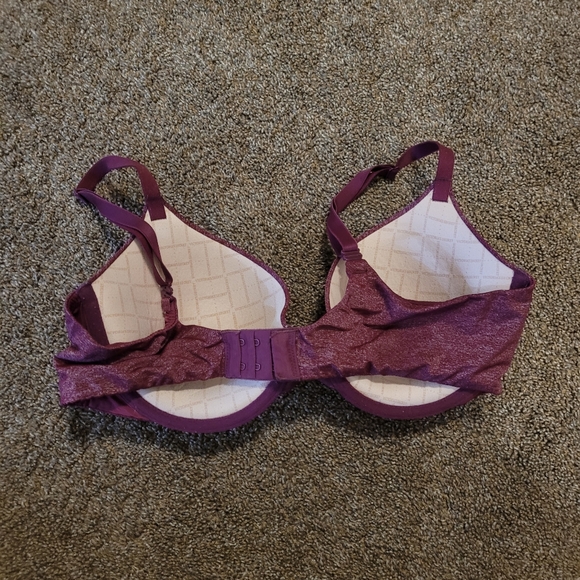 VS uplift semi demi bra 36C - Picture 2 of 3